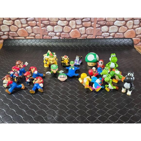 20+ Nintendo Super Mario Figurine Lot #B15 - Picture 2 of 15